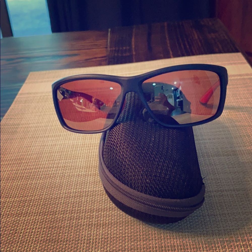 Costa MOTU polarized sunglasses